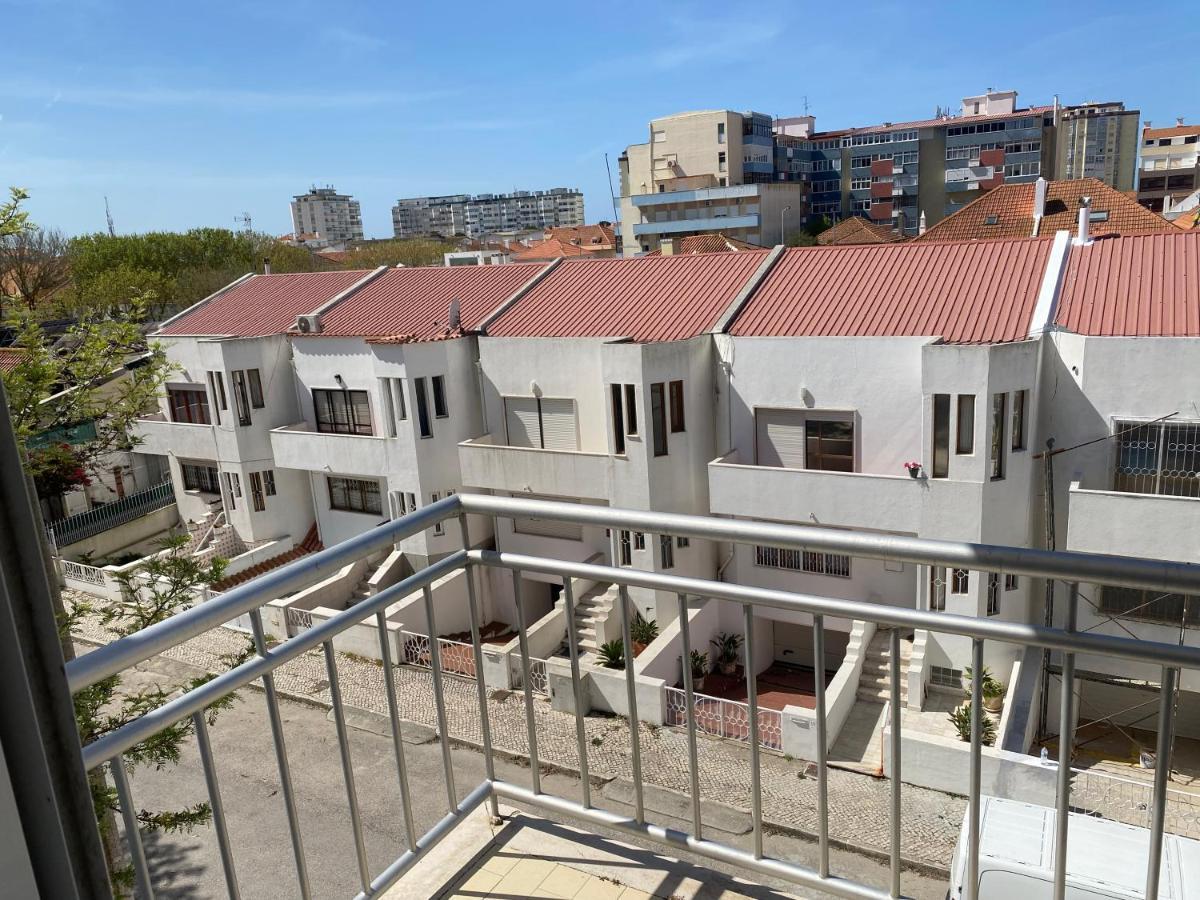 Apartamento Painel Da Caparica Costa da Caparica Exterior foto